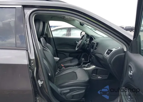 2021 Jeep Compass Latitude 4X4 from USA, damaged, VIN 3C4NJDBB3MT584556